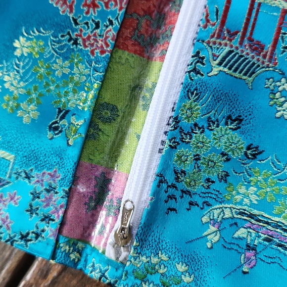 Vintage Korean Silk Wallet/Checkbook/Phone holder - Picture 5 of 5